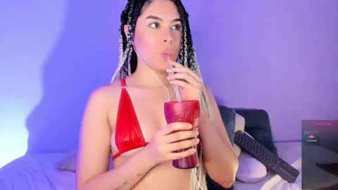 Lola online show from 02.11.25