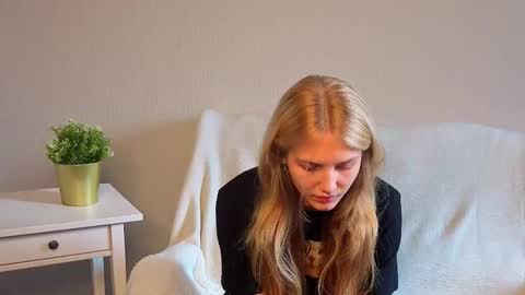 Emma online show from 09.14.25