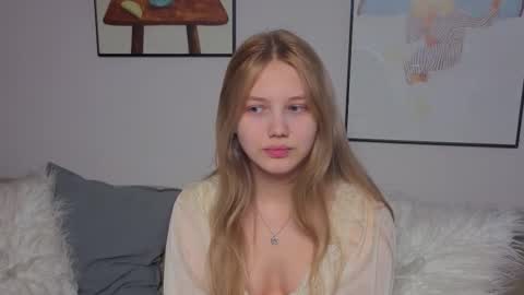 Snapshot of lil_tasty33 chatting on 02.03.26 Emma online show from 02.03.26