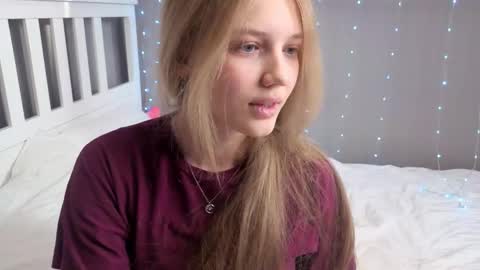 Snapshot of lil_tasty33 chatting on 02.19.26 Emma online show from 02.19.26