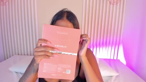 L I L A   online show from 02.02.25