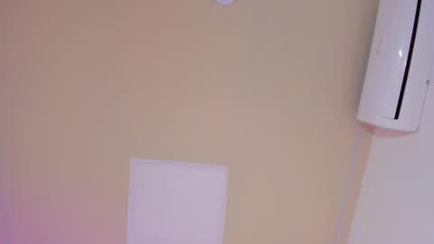 L I L A   online show from 02.27.25