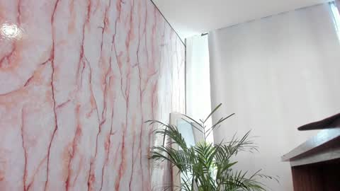 Lila online show from 12.31.24