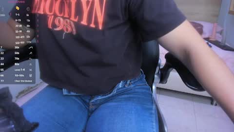 Snapshot of lila_foox chatting on 05.09.26 LILA online show from 05.09.26