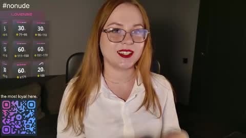 Snapshot of lila_pitt chatting on 05.08.26 lila_pitt online show from 05.08.26