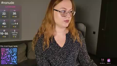 Snapshot of lila_pitt chatting on 05.09.26 lila_pitt online show from 05.09.26
