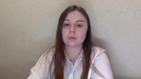 Snapshot of lilae37yis chatting on 10.01.25 Lily online show from 10.01.25