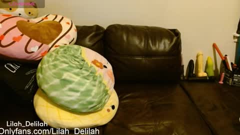 Snapshot of lilah_delilah chatting on 12.23.24 Lilah Delilah online show from 12.23.24