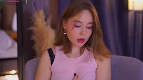 Snapshot of lilahhn chatting on 12.22.25 Sofi online show from 12.22.25