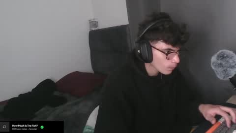 Snapshot of lilankore chatting on 01.11.25 Yeh online show from 01.11.25