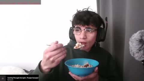 Snapshot of lilankore chatting on 01.13.25 Yeh online show from 01.13.25