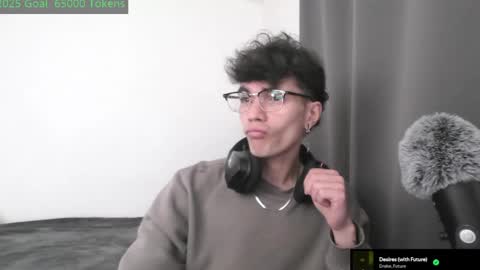 Snapshot of lilankore chatting on 01.14.25 Yeh online show from 01.14.25