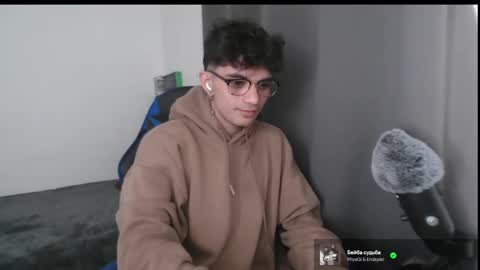 Snapshot of lilankore chatting on 02.02.25 Yeh online show from 02.02.25