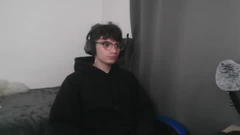 Snapshot of lilankore chatting on 02.06.25 Yeh online show from 02.06.25