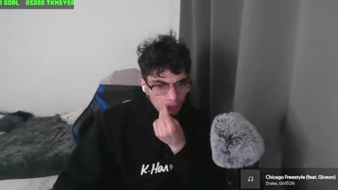 Snapshot of lilankore chatting on 02.17.25 Yeh online show from 02.17.25