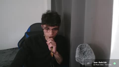 Snapshot of lilankore chatting on 02.20.25 Yeh online show from 02.20.25