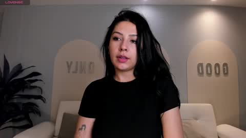 Snapshot of lilawest chatting on 03.04.25 Lila West online show from 03.04.25
