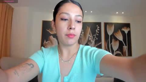 Snapshot of lilawest chatting on 09.11.25 Lila West online show from 09.11.25