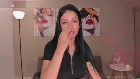 Lila West online show from 11.12.25