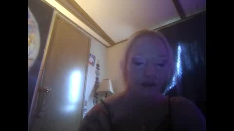 Snapshot of lilbit4u chatting on 03.06.25 lilbit4u online show from 03.06.25
