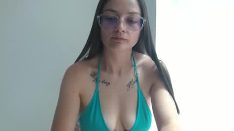 Snapshot of lilcoralinne_0 chatting on 05.09.26 Valeri Villalobos IG villa lobosvaleri online show from 05.09.26