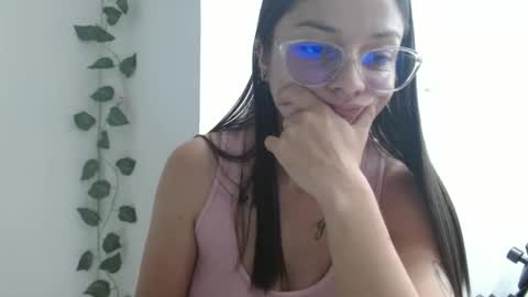 Snapshot of lilcoralinne_0 chatting on 05.11.26 Valeri Villalobos IG villa lobosvaleri online show from 05.11.26