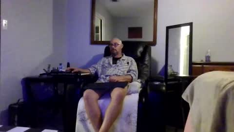 Snapshot of lildicksissy chatting on 02.25.26 lildicksissy online show from 02.25.26