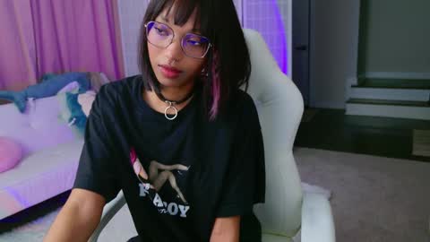 evie online show from 01.23.25