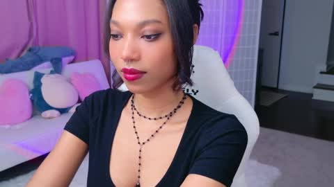 evie online show from 02.28.26