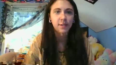 Snapshot of lilfallingangel chatting on 10.03.25 kay angel online show from 10.03.25