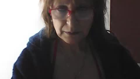 Snapshot of lilhy_mcfly chatting on 10.16.25 lilieth online show from 10.16.25