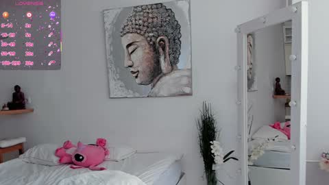 Lilith Nickol online show from 11.12.25