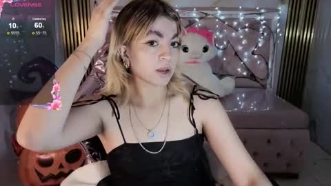 Lili online show from 10.28.25