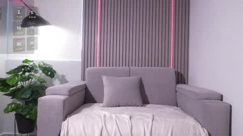 Snapshot of lili_foxy chatting on 01.09.26 lili online show from 01.09.26