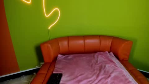 Lili  online show from 04.03.26