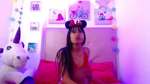 lili_roussi online show from 03.12.25