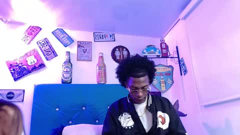 lili_roussi online show from 10.15.25