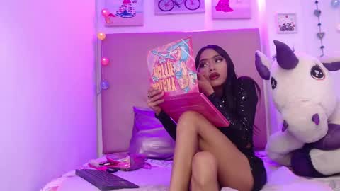 Snapshot of lili_roussi chatting on 02.07.26 lili_roussi online show from 02.07.26