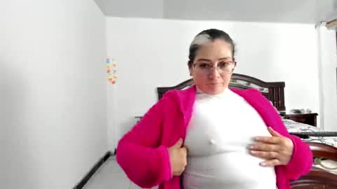 liliamilf online show from 12.04.24