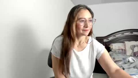 liliamilf online show from 01.15.25