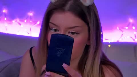 Snapshot of liliabianca chatting on 01.13.25 Mia online show from 01.13.25