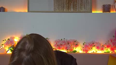 Snapshot of liliabianca chatting on 02.16.25 Mia online show from 02.16.25