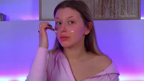 Snapshot of liliabianca chatting on 02.20.25 Mia online show from 02.20.25