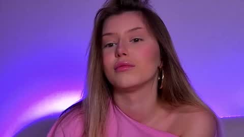 Snapshot of liliabianca chatting on 02.24.25 Mia online show from 02.24.25