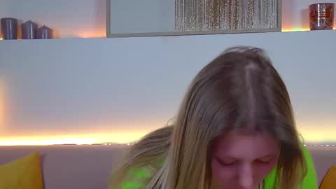 Snapshot of liliabianca chatting on 02.28.25 Mia online show from 02.28.25