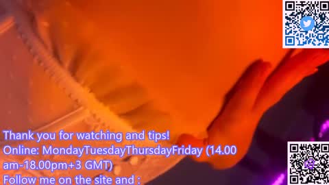 Snapshot of lilian_kroft chatting on 12.10.24 LIL online show from 12.10.24