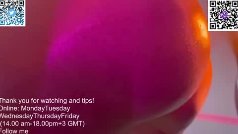 Snapshot of lilian_kroft chatting on 12.24.24 LIL online show from 12.24.24