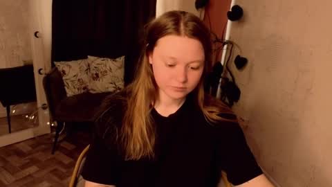 Lilian online show from 04.17.26