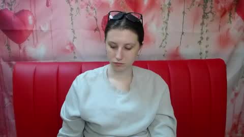 Snapshot of lilianashine chatting on 05.13.26 lilianashine online show from 05.13.26