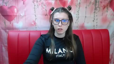 Snapshot of lilianashine chatting on 05.16.26 lilianashine online show from 05.16.26